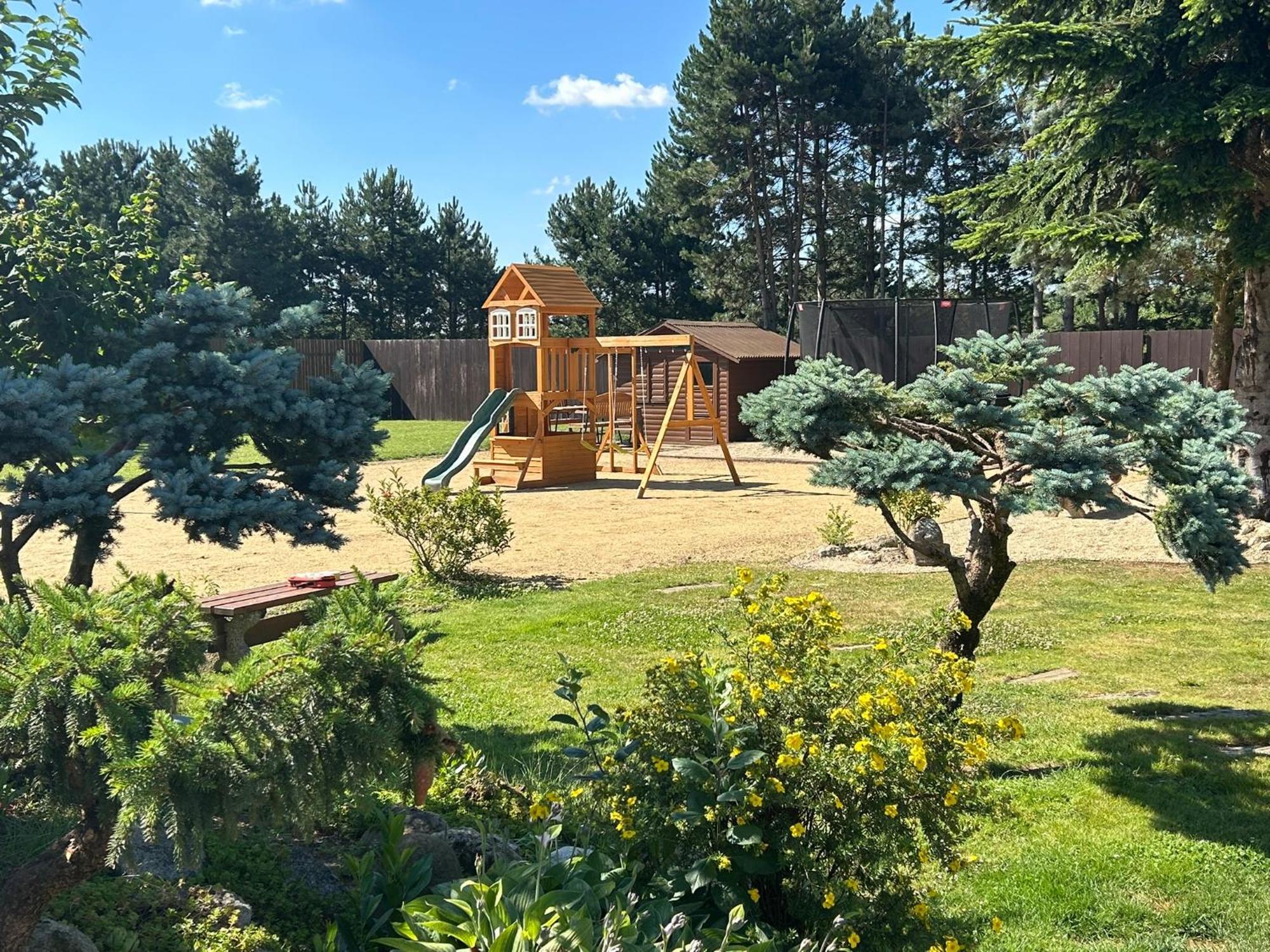 Garni Hotel Celnice Břeclav Екстериор снимка