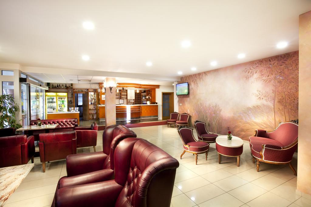 Garni Hotel Celnice Břeclav Екстериор снимка